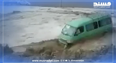 الفيديو لا يعود لغرق باص في محافظة المهرة، بل في مدينة مشهد الإيرانية في يوليو 2022.