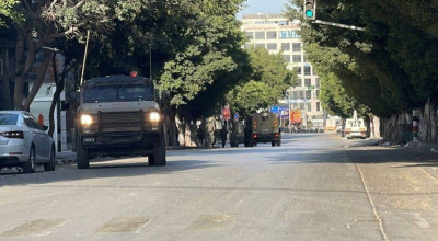 حساب Gazawood يشكك بإصابة ثلاثة فلسطينيين في نابلس