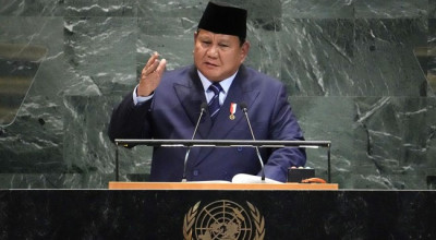 الرئيسي الاندونيسي ينفي زيارته لدولة الاحتلال غدا
