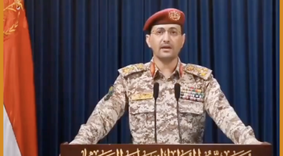 فيديو قديم  وسريع لم يظهر في بيان جديد يؤكد الوقوف عسكريا مع إيران