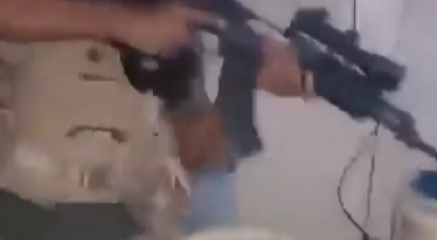 ما صحة الفيديو المتداول حول اعتقال مواطن أمام أطفاله في المكلا