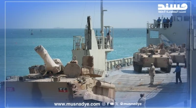 الصورة المتداولة ليست لوصول سفينة معدات عسكرية إلى سقطرى وتعود لعام 2003