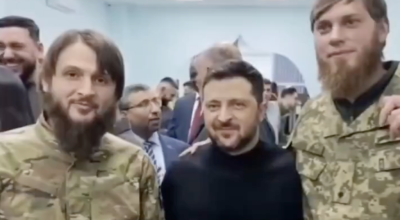 هل التقى الرئيس الأوكراني زيلينسكي بـ عبدالحكيم الشيشاني في دمشق؟