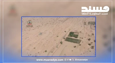 الفيديو المتداول قديم ويعود إلى قصف مدفعي في جبهة حريب عام 2022 وليس لهجوم بطائرات مسيّرة حديث