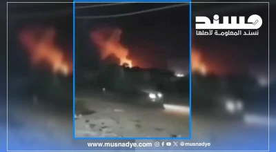 الفيديو يعود لقصف مخزن أسلحة تابع لجماعة الحوثي في صنعاء عام 2021 وليس لقصف قوات الطوارئ في مأرب