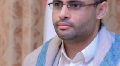 حقيقة مشاركة مهدي المشاط في مظاهرة الحوثيين الداعمة لإيران