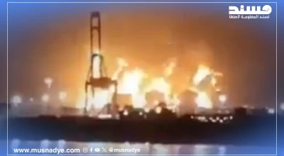 الفيديو يعود لميناء صلالة في مارس، ولا علاقة له بالقصف اليوم في السعودية أو قطر أو الإمارات