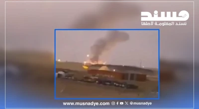 الفيديو يعود إلى انفجار موقع لتخزين مخلفات الذخائر عام 2021 وليس إلى قصف حوثي حديث على السعودية