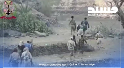فيديو قديم يوثّق اقتحام مواقع الحوثيين في مقبنة بتعز، وليس قصف مواقع القوات الحكومية في الوازعية والكدحة