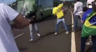 حقيقة فيديو استقبال جمهور البرازيل لمنتخبه في بلاده