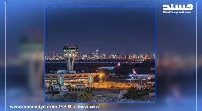 الصورة معدلة باستخدام الذكاء الاصطناعي لمطار عدن ليلًا