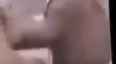 فيديو يُزعم أنّه يوثّق إلقاء القبض على قنّاص حوثي في تعز.. ما حقيقته؟