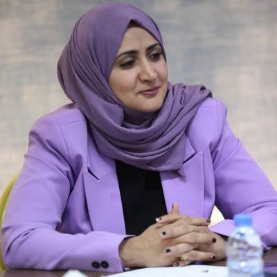 ما صحة تعيين الدكتورة ألفت الدبعي محافظا لتعز؟