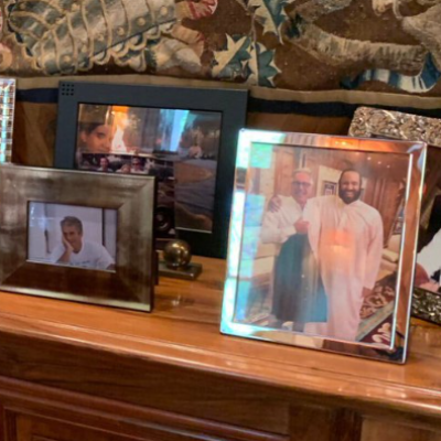 Real Photo of Saudi Crown Prince with Epstein Circulates as AI Generated