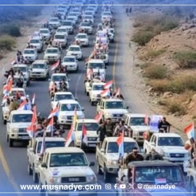 صورة لحشود جماهيرية تتجه إلى عدن مولَّدة بالذكاء الاصطناعي