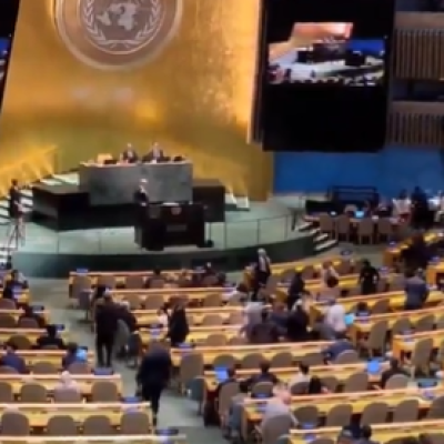 فيديو قديم لنتنياهو لمغادرة وفود دبلوماسية قاعة الأمم المتحدة أثناء خطابه 