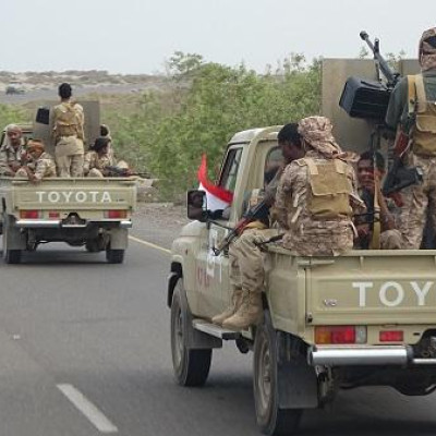 الصورة من الحديدة في عام 2018 وليست لموكب بن لعكب المتجه نحو حضرموت