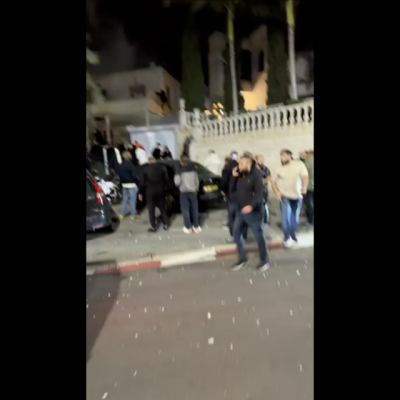 انتشار فيديو سقوط شظايا على منزل في قرية جلجولية مع الإدعاء أنه منزل بن غفير