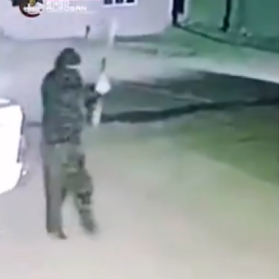 ما حقيقة فيديو استهداف منزل بقذيفة “آر بي جي” في منطقة اللجاة بدرعا