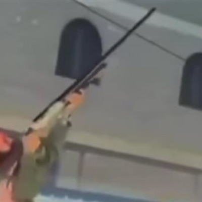 بعد توثيق متصدقش للواقعة ومخالفتها للقانون.. "الداخلية" تتحفظ على بندقيتين احتفل بهما "خيرالله" و"تتخذ الإجراءات القانونية"