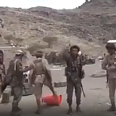 حقيقة فيديو استيلاء الحوثيين على أسلحة قوات الطوارئ اليمنية بعد فرارها في مأرب