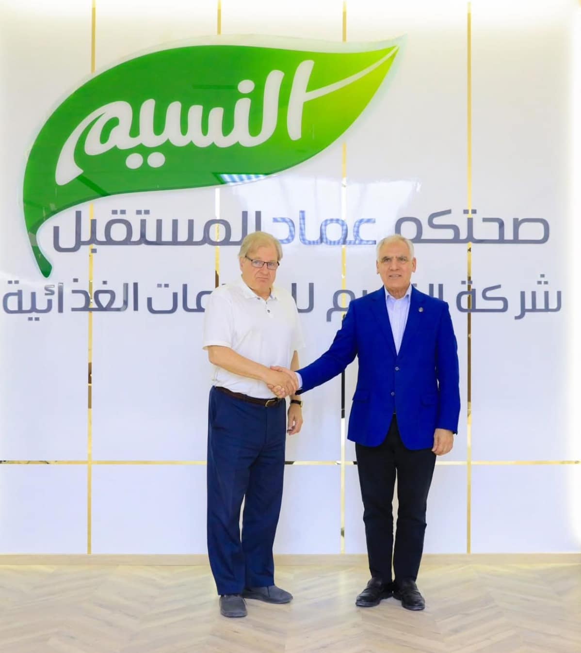 مضلل: زيارة المبعوث الأميركي ريتشارد نورلاند إلى مصنع النسيم ليست حديثة وتعود لعام 2024