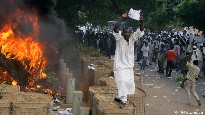 حقيقة فيديو اقتحام السفارة الفرنسية بالسودان