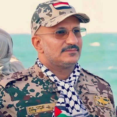ما حقيقة القوالب الإخبارية المتداولة التي تحوي خبر إصابة طارق صالح عقب قصف المخا؟