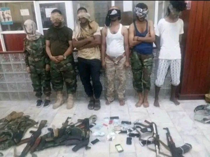 الصورة من عدن لإلقاء القبض على عصابة في عام 2018