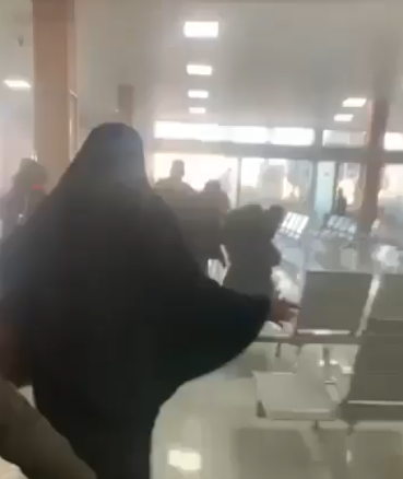 انتشار فيديو مع الادعاء أنه يوثق قصفاً سعودياً على مطار صنعاء الدولي