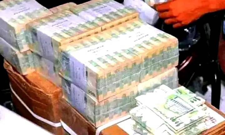 ما حقيقة وصول عملة جديدة إلى عدن وقرب توحيد العملة اليمنية؟