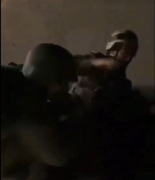 فيديو قديم يعاد نشره حديثًا مع الادعاء أنه لجنود في جيش الاحتلال عقب انفجار المسيرة التي استهدفت معسكر لواء غولاني