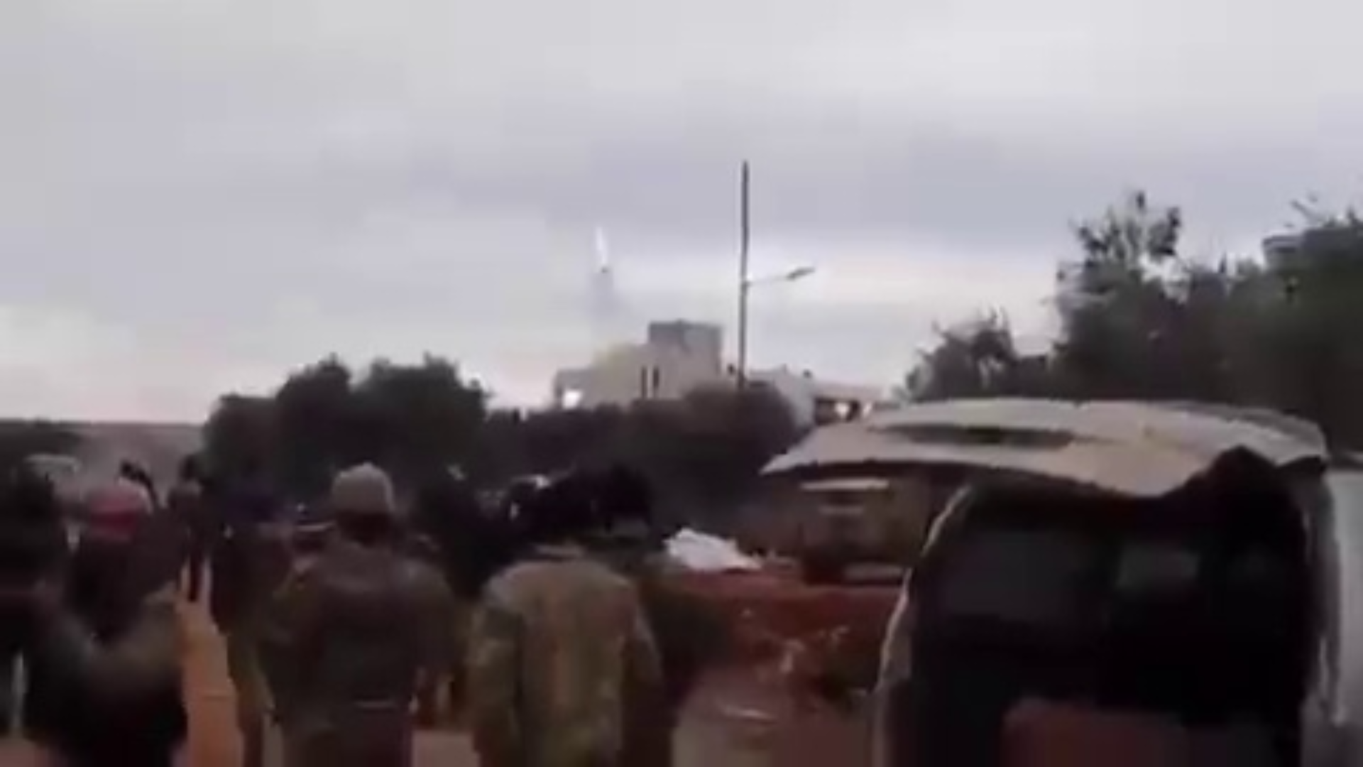 فيديو إسقاط فصائل المعارضة لطائرة مروحية بصاروخ دفاع جوي في حماه مضلل