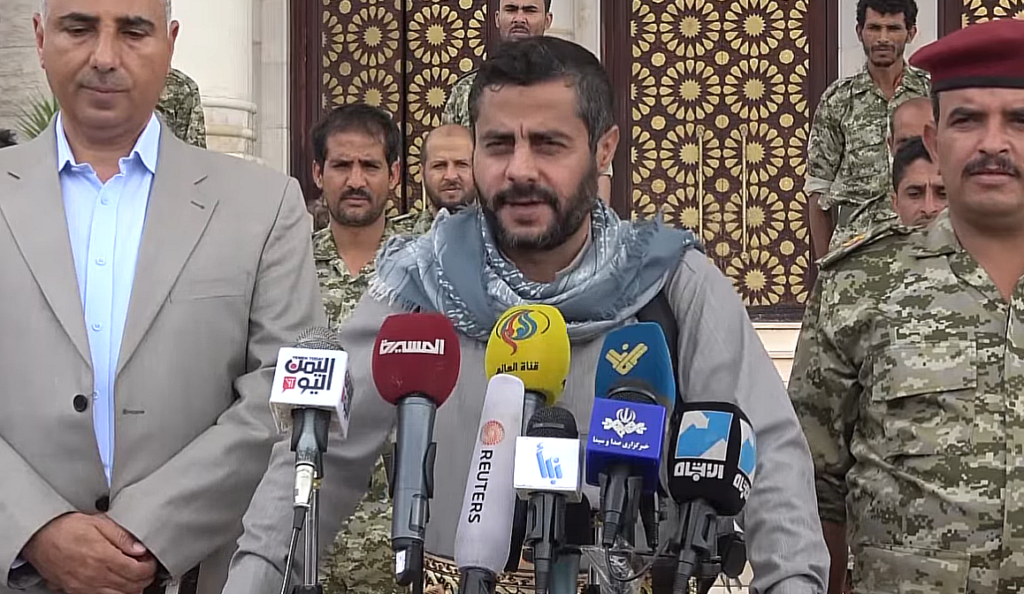 فيديو يُزعم أنّه يوثّق انشقاق كتيبة من قوات حراس الجمهورية وانضمامها للحوثيين .. ما حقيقته؟