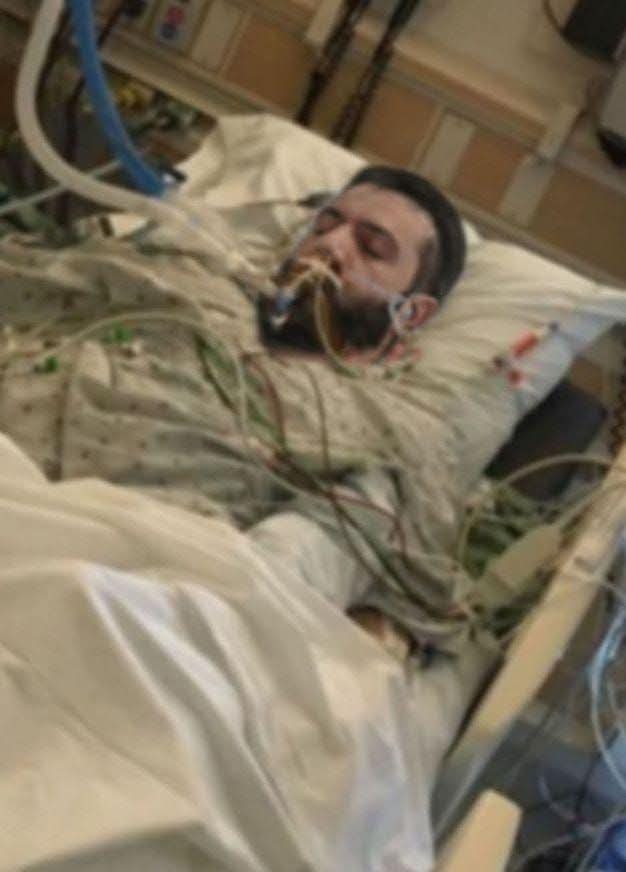 صورة مفبركة في المشفى تعود لأحمد الشرع