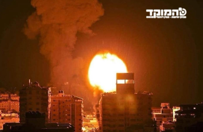 انتشار صورة قديمة لغارة جوية على مدينة غزة مع الادعاء أنها حديثة