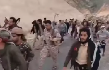 مقاطع تُنسب لانسحاب قوات جنوبية من جبهات تعز والحديدة.. ما حقيقتها؟
