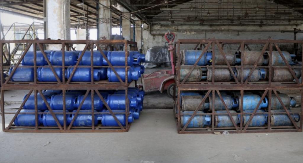 الشركة السورية للبترول تنفي صدور قرار بالزام المواطنيين بدفع ثمن اسطوانات الغاز بالدولار