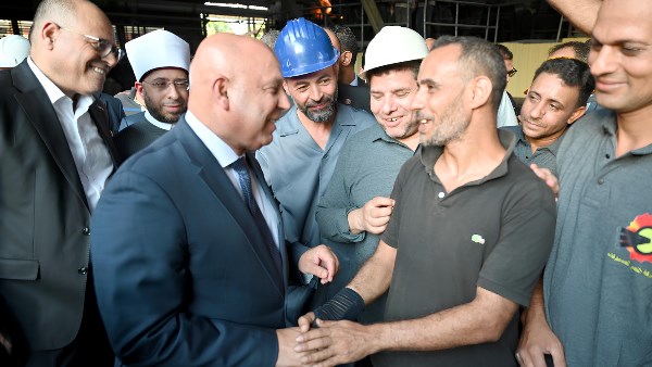 عن عمال النصر للمسبوكات.. كامل الوزير يُدلي بتصريحات مُضللة