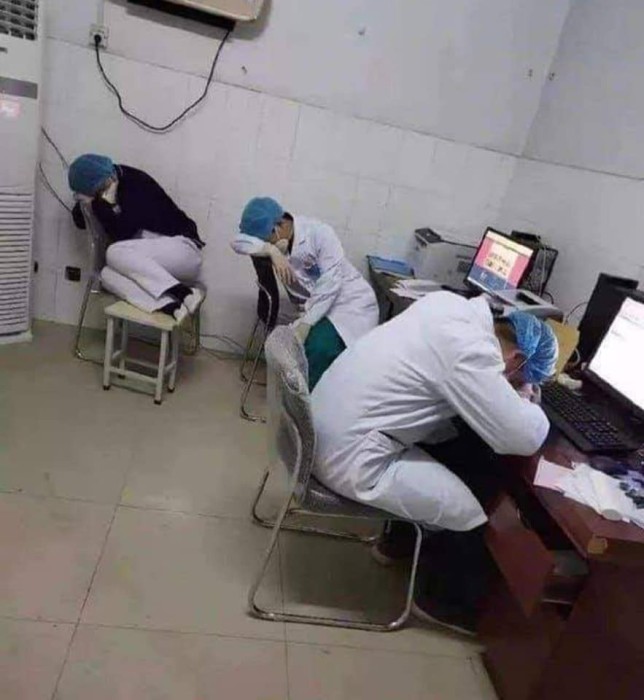 هل فعلًا هذه الصورة للطواقم الطبية في غزة؟