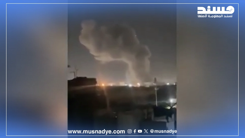 فيديو مضلل لا يُظهر قصفاً على ميناء الحديدة بل يعود لغارات على صنعاء في مارس 2025