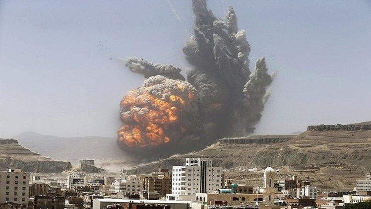 الصورة من عام 2015 وليست لقصف حديث على صنعاء