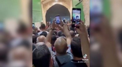 &#8220;لبيك يا أقصى&#8221;.. فيديو قديم يُتداول على أنه لهتاف المصلين لحظة دخول المسجد الأقصى اليوم