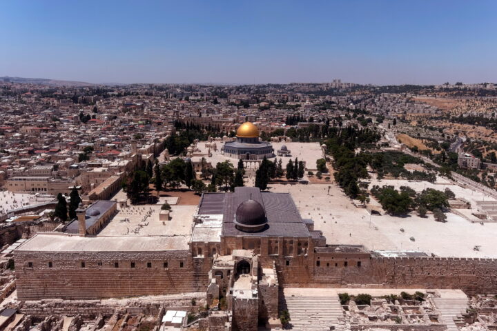 آذان المغرب رُفع في المسجد الأقصى كالمعتاد 